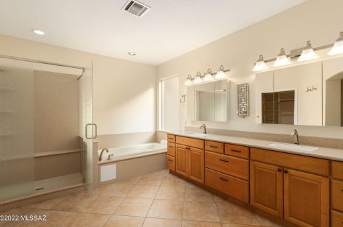 300 Hidden Quail Dr, Tucson AZ  85704-6940 exterior