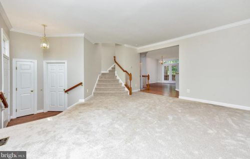 14375 Fowlers Mill Dr, Gainesville, VA 20155-2877