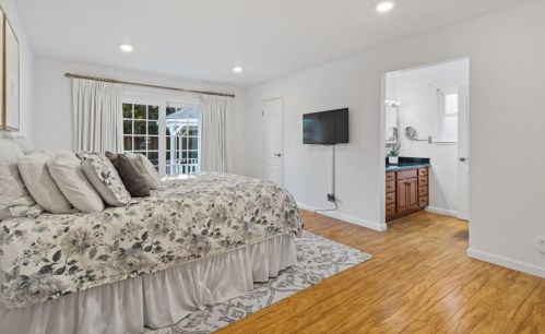 831 Mohican Way, Redwood City CA  94062-3416 exterior