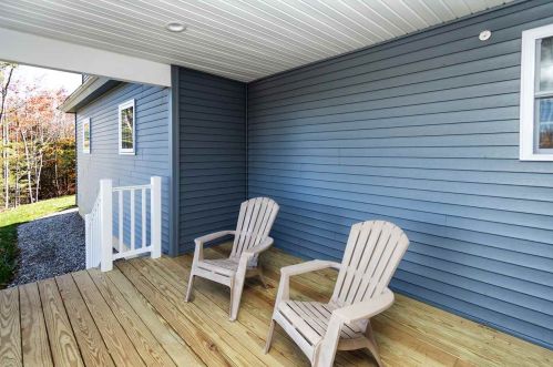 140 Caleb Dr, Danville NH  03819-3037 exterior