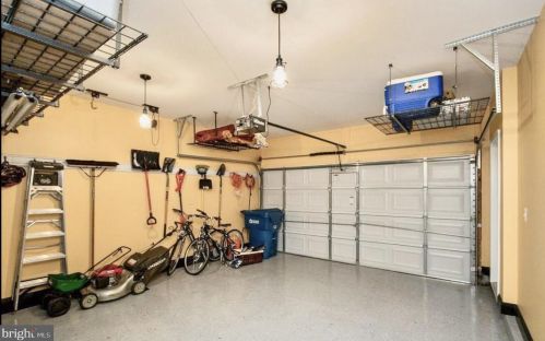 9120 Furey Rd, Lorton VA  22079-2962 exterior