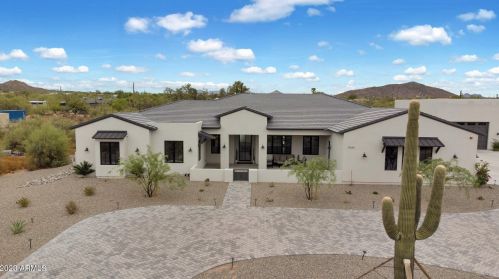 31655 68th St, Cave Creek, AZ