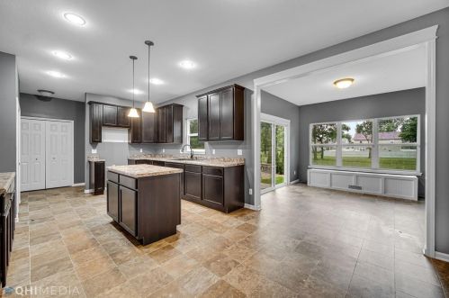 2030 Corinne Dr, Dyer IN  46311-2277 exterior