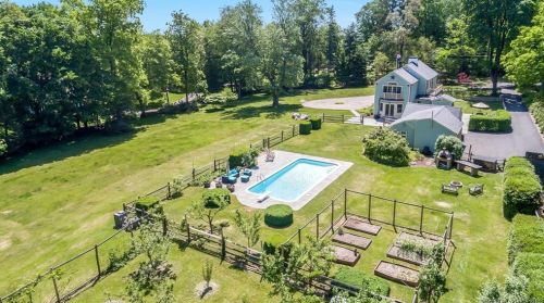 567 Haviland Rd, Stamford, CT 06903-2236
