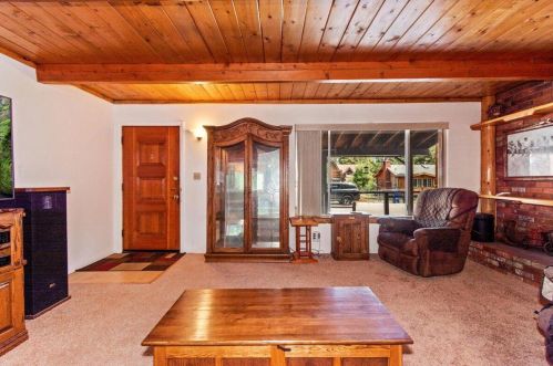 241 Whipple Dr, Big Bear City CA  92314-9752 exterior