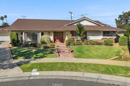706 Rosalind Dr, Orange, CA 92869-5510