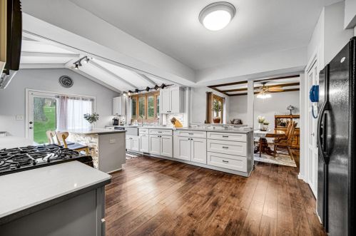 9873 Olcott Ave, Dyer IN 46373-9286 exterior