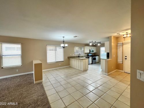 7433 Elwood St, Phoenix AZ  85043-5507 exterior