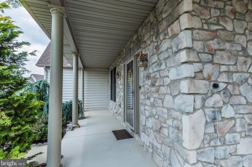 81 Manada Creek Cir, Carlisle, PA 17013-9684