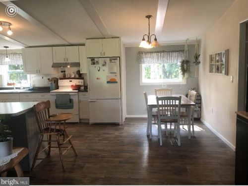 317 Holtzman Rd, Swartzville PA  17569-9769 exterior