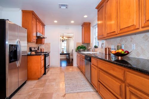 8315 Doris Ave, San Gabriel CA 91775-1819 exterior