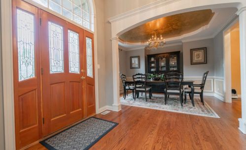 525 Brighton Ln, Dyer IN  46311-4625 exterior