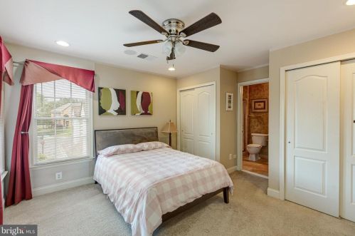 15089 Troon Ct, Haymarket VA  20169-3130 exterior