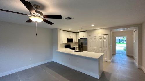 321 7th Ave, Delray Beach FL  33483-5520 exterior