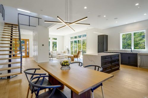 5170 Vista Grande Dr, Santa Rosa, CA 95403-1334