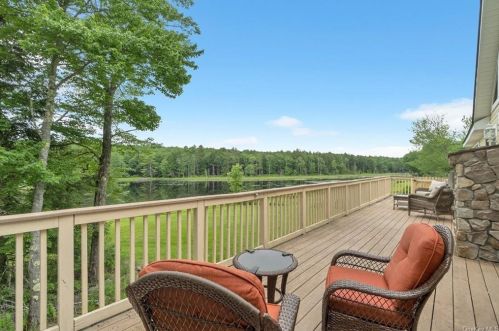 724 Sackett Lake Rd, Monticello NY  12701-4714 exterior