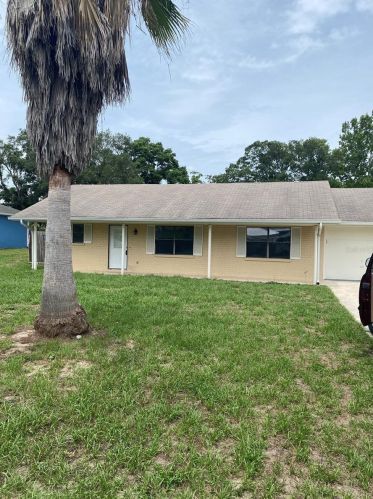 1333 Medford Ave, Brooksville, FL 34606-4548