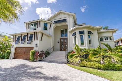 336 Lagoon Ave, Naples, FL 34108-2317
