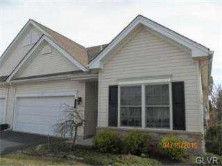 79 Moor Dr, Easton, PA 18045-2183