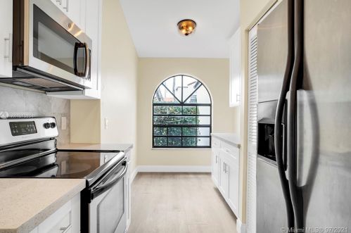 13502 Fountain View Blvd, West Palm Beach, FL 33414-7754