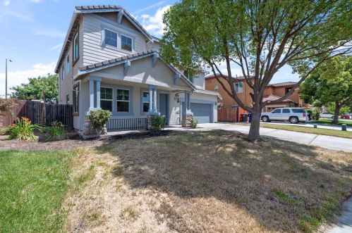 1015 Lucio St, Manteca CA  95336-8237 exterior