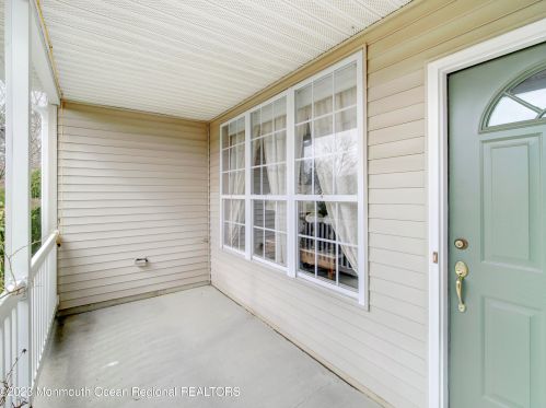 3 Foxwood Rd, Lakewood NJ  08701-5729 exterior