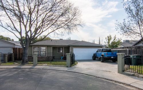 512 Mount Everest Ct, Modesto CA  95358-6316 exterior