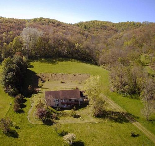 17241 Frontier Rd, Ferryville, WI 54628-7011