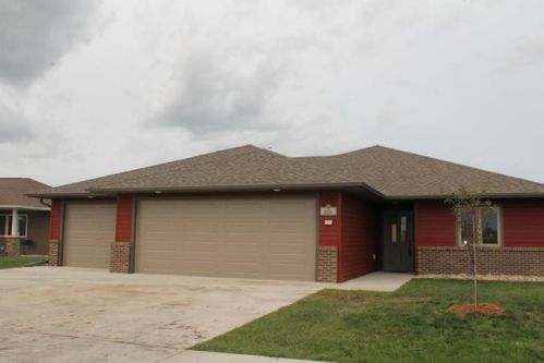 805 15th St, Spencer, IA 51301