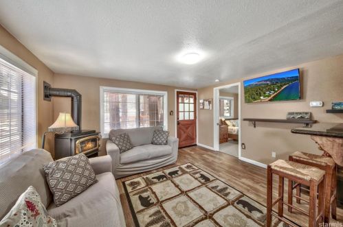 1032 Cellador Rd, South Lake Tahoe CA  96150-8828 exterior