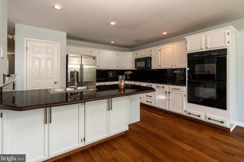 118 Shoal Creek Dr, Blue Bell PA  19422-3250 exterior