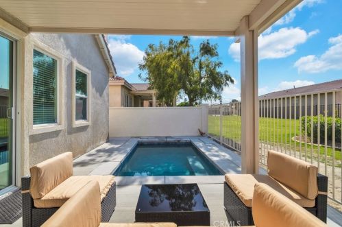 49527 Wayne St, Indio CA  92201-9752 exterior