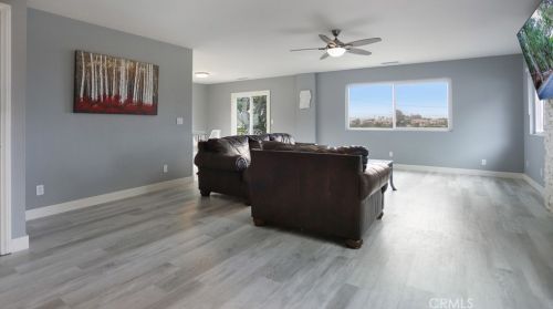 436 Victoria Pl, Vista CA  92084-4427 exterior