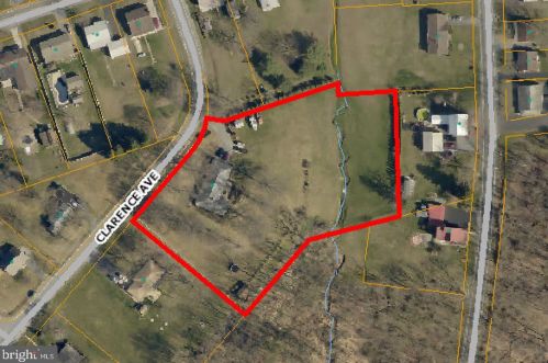 50 Clarence Ave, Shoemakersville PA  19555-1102 exterior