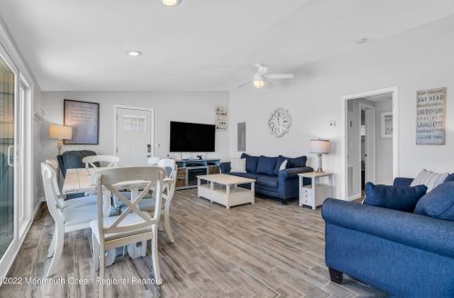 3154 Ocean Rd, Lavallette, NJ 08735-1819