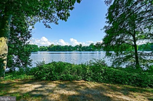 126 Lakeside Dr, Laurel DE  19956-1144 exterior
