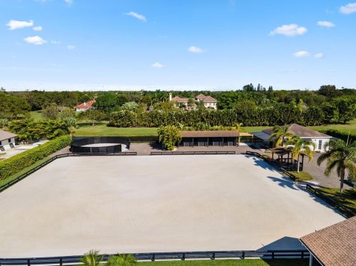 2904 Appaloosa Trl, West Palm Beach FL  33414-7639 exterior