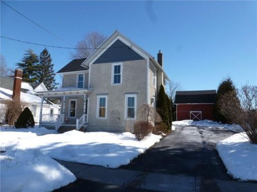 39 Spring St, Livonia, NY 14487-9703