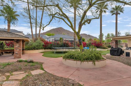 4950 Exeter Blvd, Phoenix AZ  85018-2943 exterior