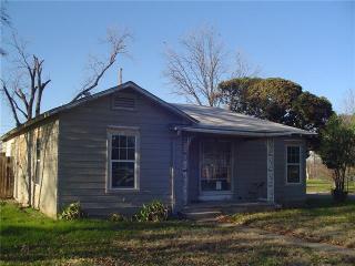 2201 Avenue D, Brownwood, TX 76801-4366
