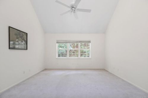52 Deer Tree Ln, Briarcliff NY  10510-1751 exterior