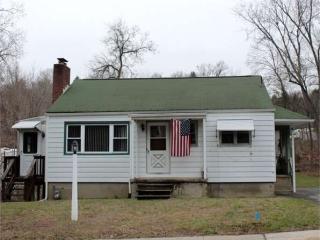 144 Main St, Hampton, NJ 08827-5416