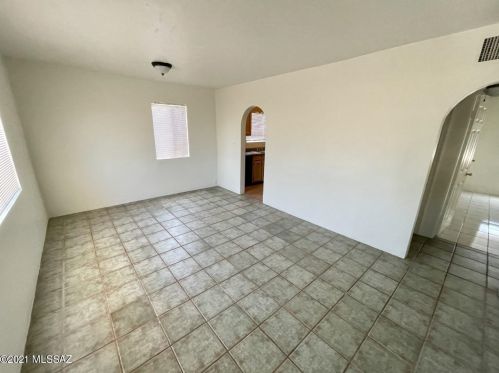 1124 Hampton St, Tucson, AZ 85719-3597