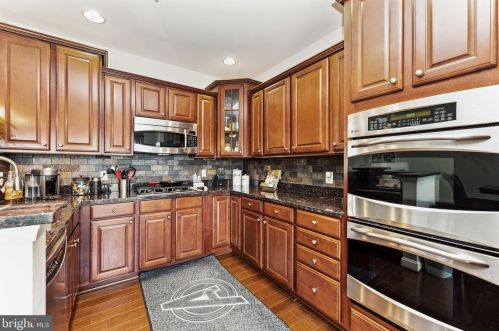 15238 Rosemont Mnr Dr, Haymarket VA  20169-6238 exterior