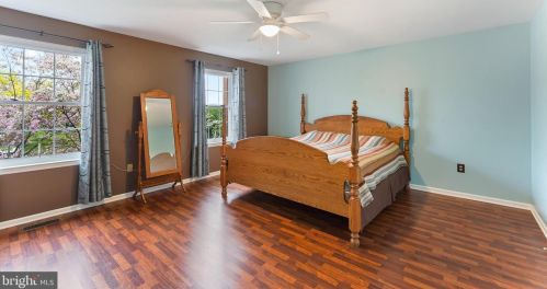 104 Vlg Grn Dr, Gilbertsville PA  19525-9500 exterior