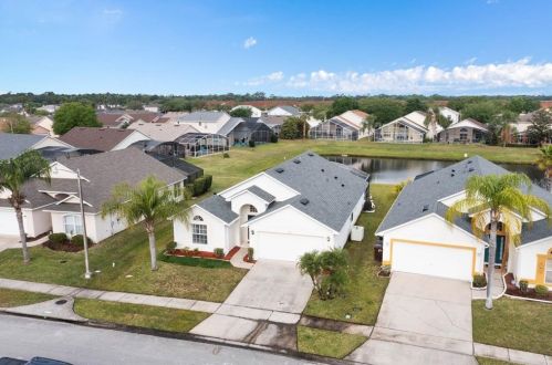 1155 Liberty Hall Dr, Kissimmee FL 34746-6724 exterior