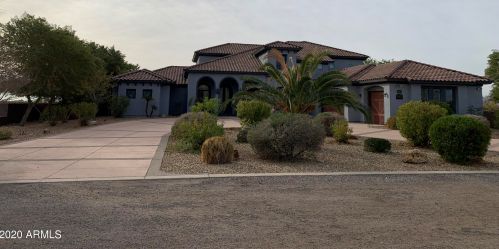 15833 Charlotte Dr, Sun City, AZ 85387-6670