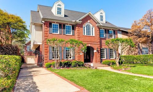 4522 Beech St, Bellaire, TX 77401-3708