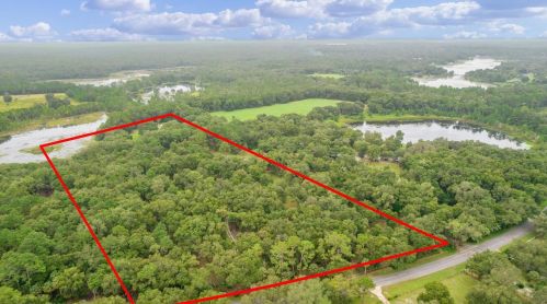 8185 180th Avenue Rd, Ocklawaha FL  32179-3750 exterior