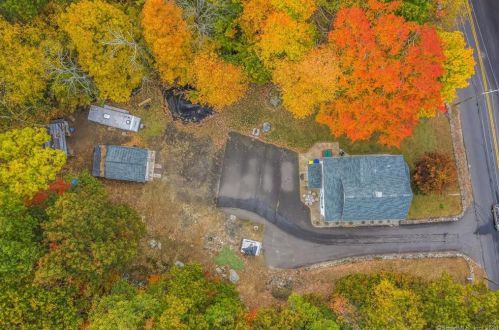 352 Park Rd, Waterbury, CT 06708-2343